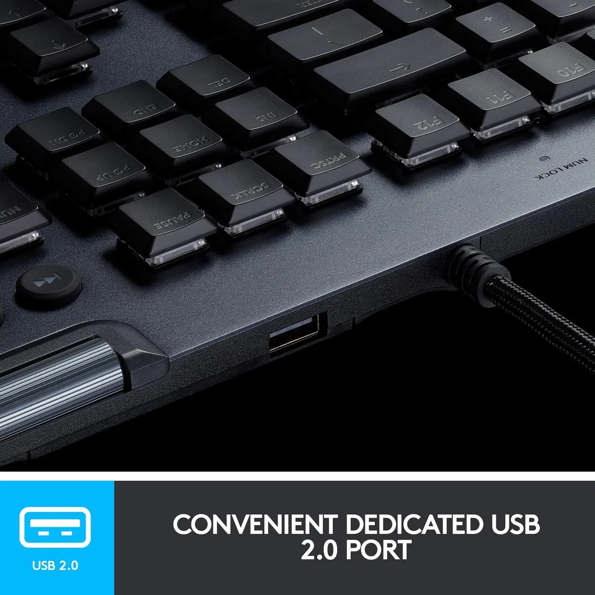 Logitech G 815 LIGHTSYNC - Tastiera meccanica da gioco RGB con interruttore a tasti lineari piatto, 5 tasti G programmabili, pass-through USB, speciali comandi multimediali (ricondizionati)