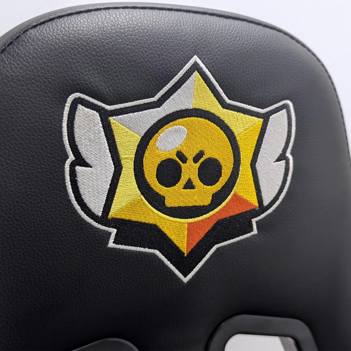 SUBSONIC Sedia Gaming Brawl Stars, Ergonomica da Ufficio, Nero, Similpelle, Braccioli 3D Regolabili, Altezza 46-56cm, Supporto Lombare, Carico Massimo 110kg