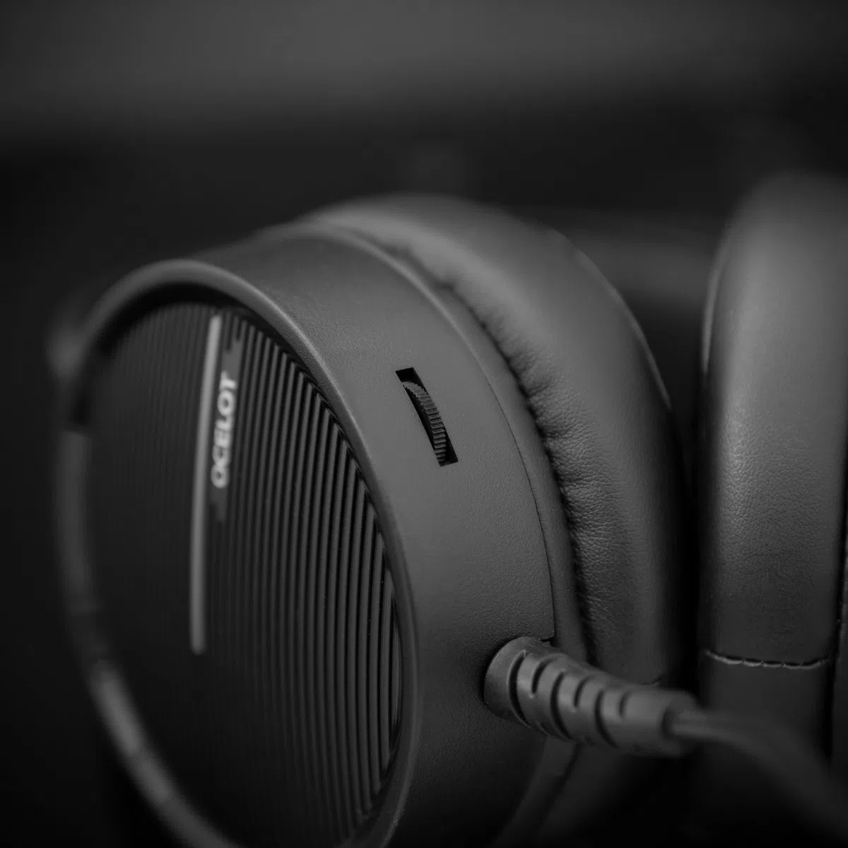 White Shark 266452 Cuffie Gaming con Microfono Nero, GH-2042 Ocelot Nero