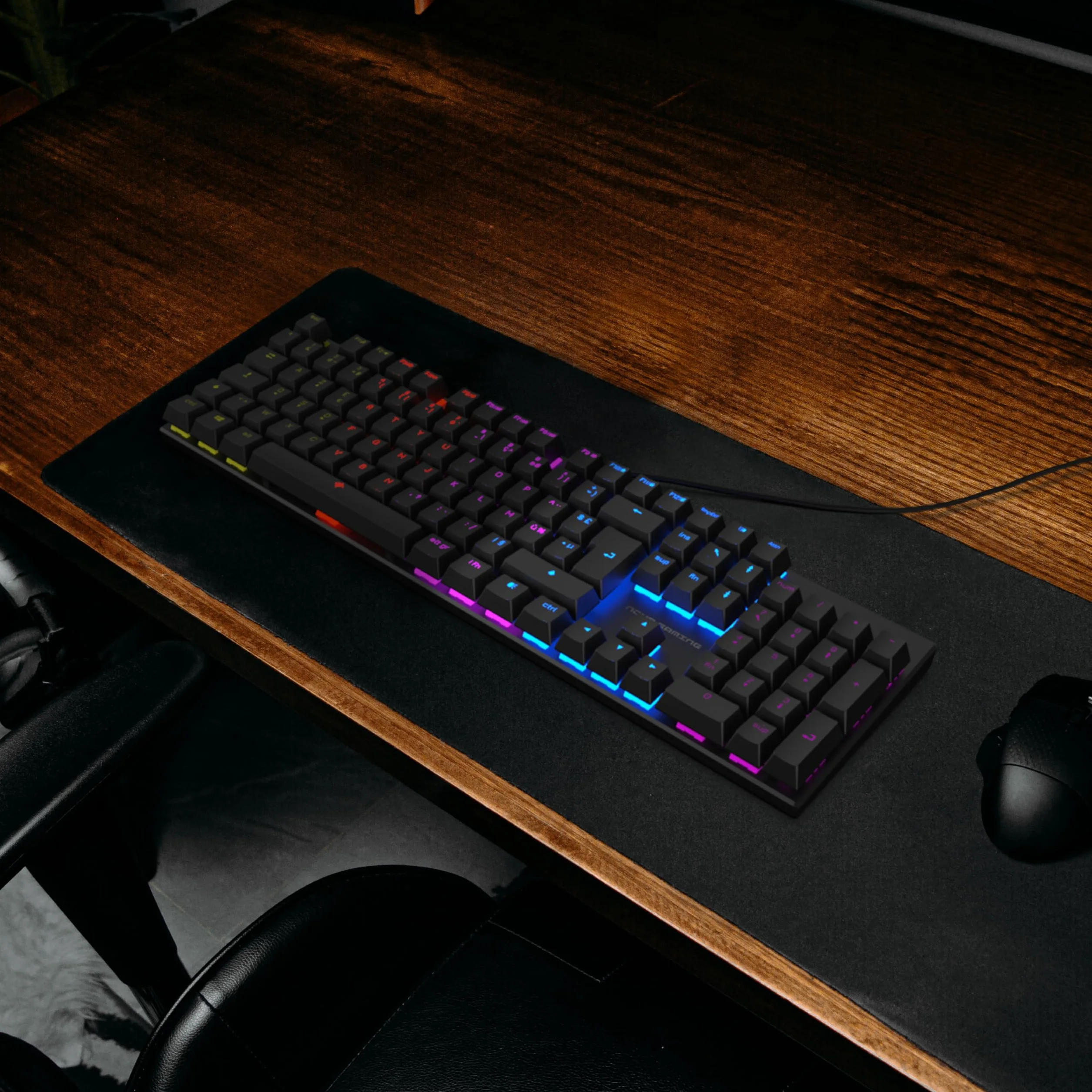 NOVA GAMING HERCULE - Tastiera Gaming Meccanica cablata USB - Tastiera Gamer, retroilluminazione RGB, 104 tasti di cui 26 anti-ghosting, AZERTY francese - Compatibile con PC Gaming, Windows e Linux