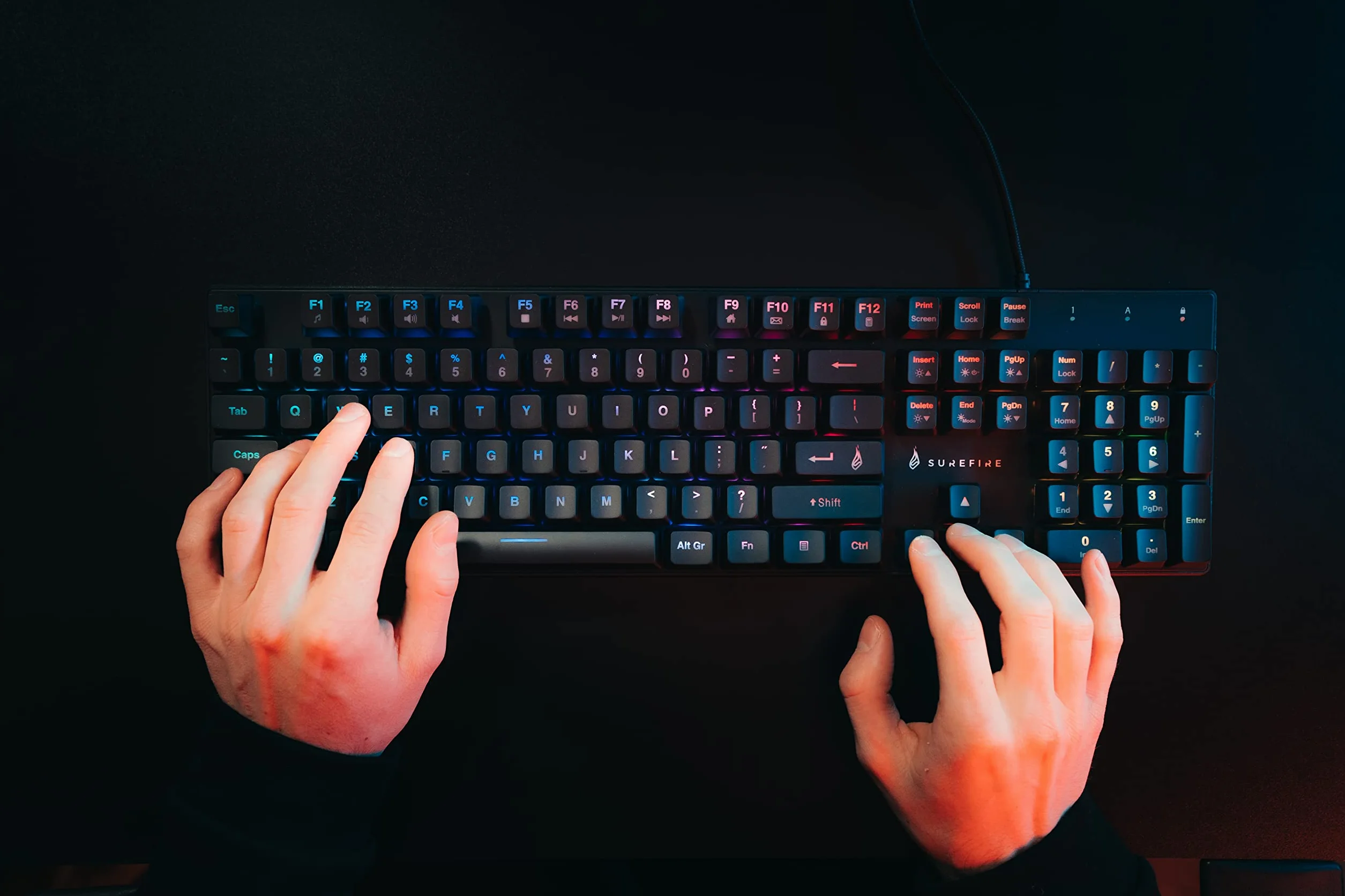 Surefire Kingpin M2 - Tastiera meccanica da gioco tedesca, tastiera multimediale da gioco Full Size, tastiera RGB con illuminazione, 100% tasti anti-ghosting, layout tedesco QWERTZ