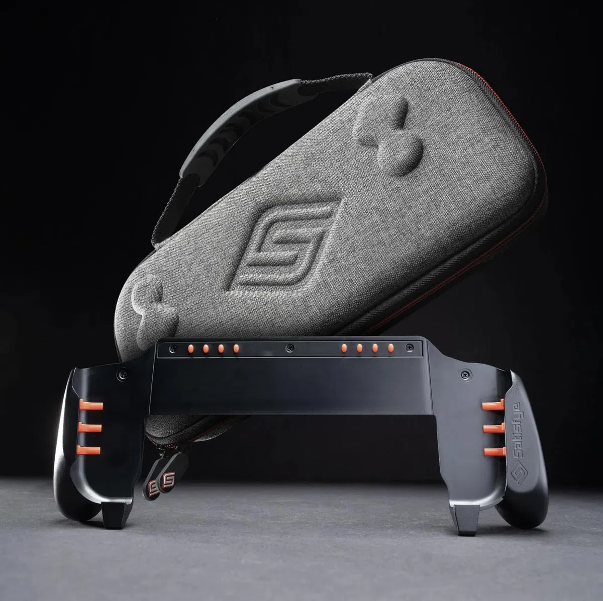 Satisfye - ZenGrip Ronin Slim Bundle, Accessori Compatibile con Nintendo Switch & OLED - Il Bundle comprende: Nero Ronin ZenGrip e Grigio ZenCase Slim (NERO)