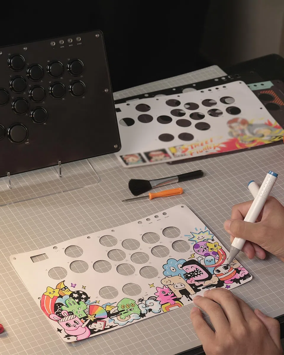 Haute42 - Controller senza leva U16 per giochi arcade: pannello graffiti fai da te, cerchi retrò, serie U16, interruttore a 16 tasti a basso profilo in cristallo, controller RGB personalizzato per