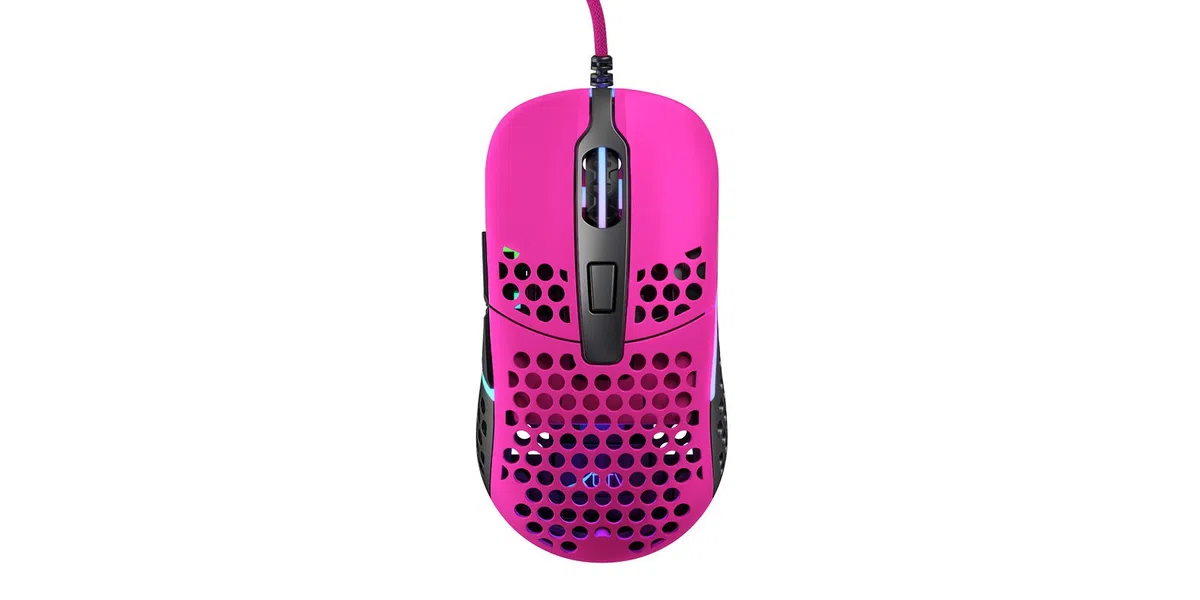 Xtrfy M42 RGB, Mouse da Gioco Con Filo Ultraleggero, Sensore Pixart 3389 all'Avanguardia, Alloggiamento Modulare (sono incluse 2 Misure), Illuminazione RGB regolabile, Pink Edition